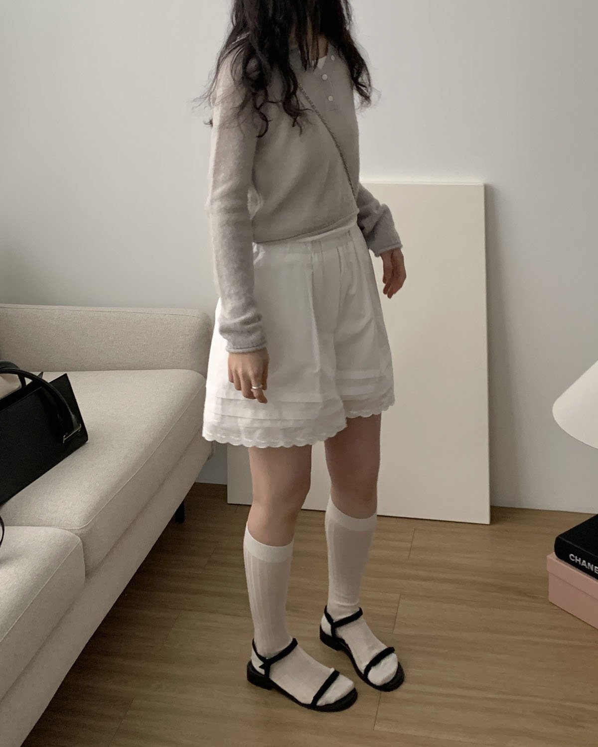 벨벳 더블 벨크로 샌들 스트랩 플랫 슈즈 (블랙, 굽 2cm) 상세 이미지 1